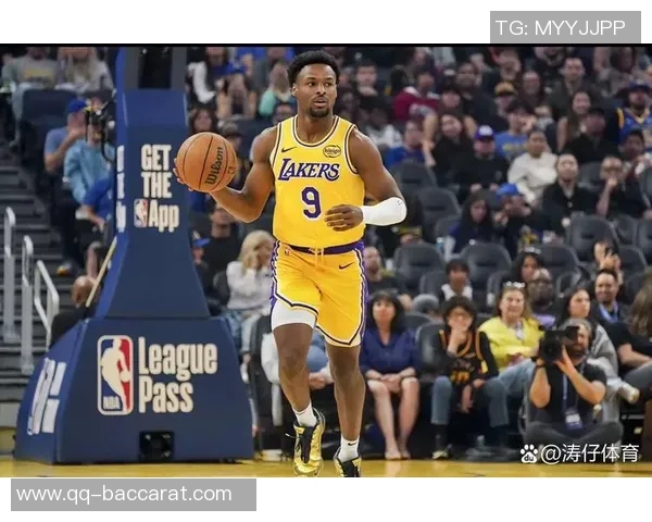 湖人首发阵容基本确定最后一席将在斯玛特拉拉维亚范德彪中产生